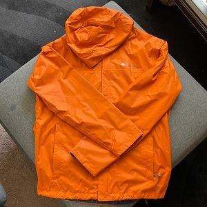 Medium- Men’s Columbia Rain Jacket
